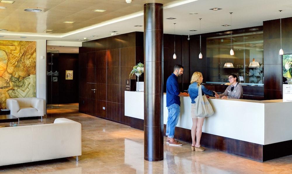 Oca Palacio De La Llorea Hotel&Spa Deva Esterno foto